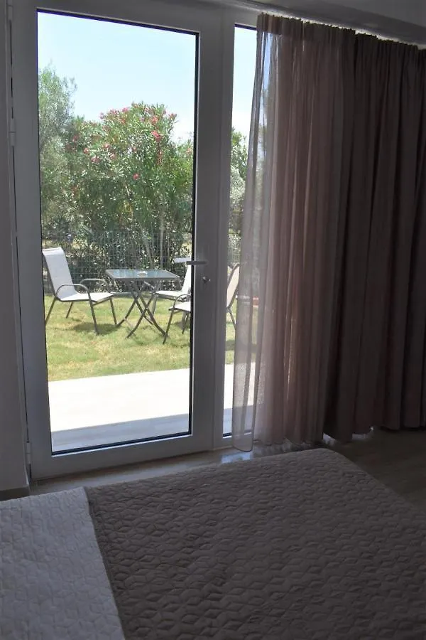 Appart hôtel Théa Studios Stavros